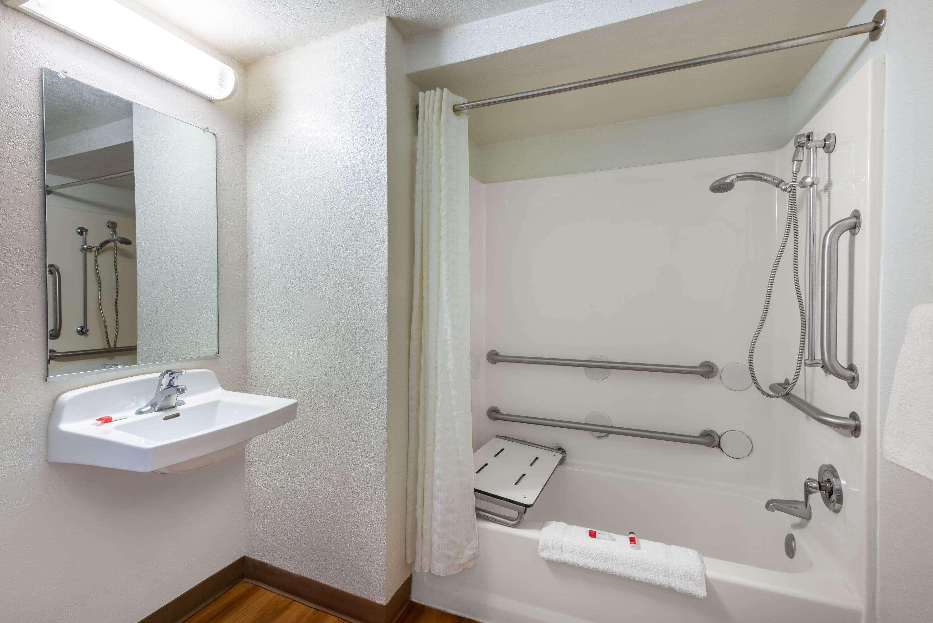 Travelodge By Wyndham Essington / Philadelphia Airport מראה חיצוני תמונה