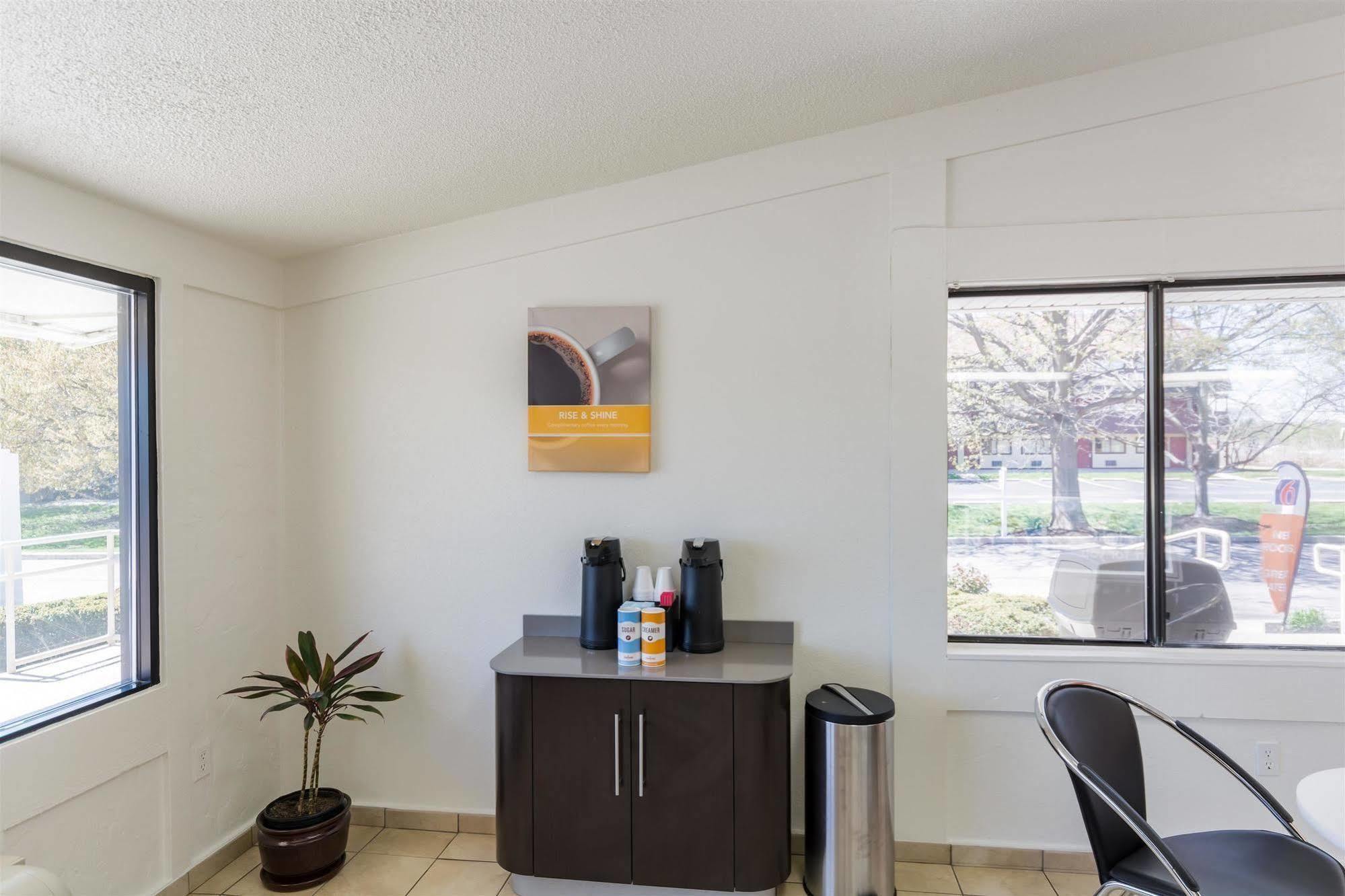 Travelodge By Wyndham Essington / Philadelphia Airport מראה חיצוני תמונה