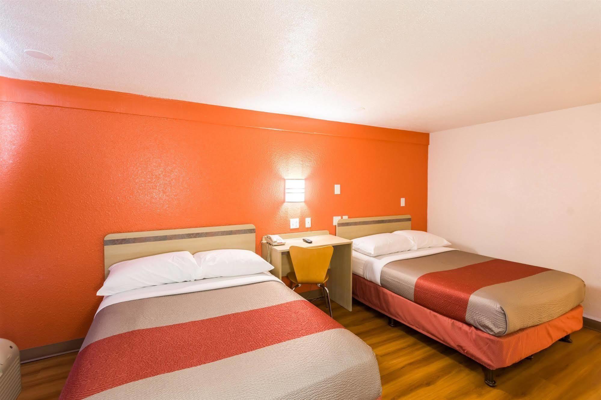 Travelodge By Wyndham Essington / Philadelphia Airport מראה חיצוני תמונה
