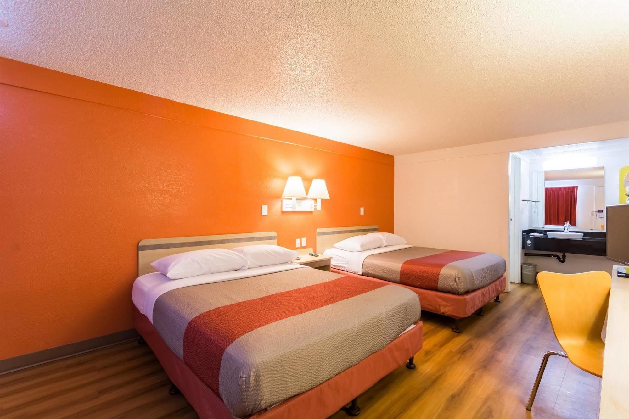 Travelodge By Wyndham Essington / Philadelphia Airport מראה חיצוני תמונה